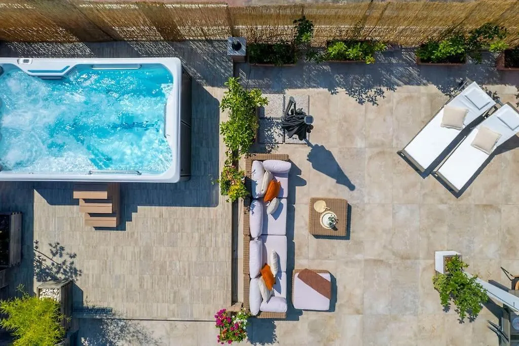 Via Indipendenza - Attico Di Lusso Con Piscina location