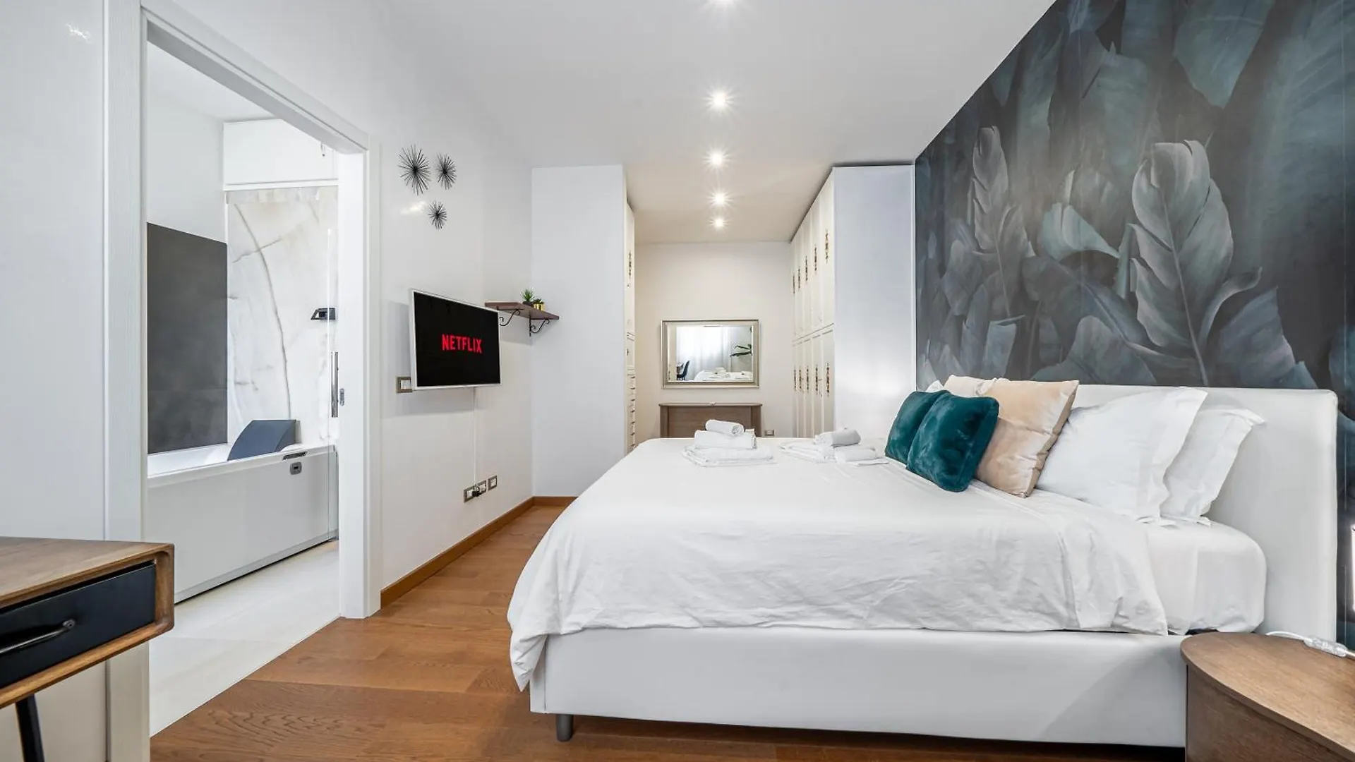 Via Indipendenza - Attico Di Lusso Con Piscina Daire Bolonya 0*,  İtalya